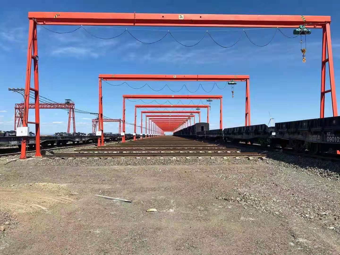 單梁龍門吊常用的工具哪些？單梁龍門吊工作時(shí)都需要注意事項(xiàng)？