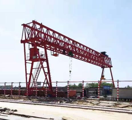 帶有伸縮機(jī)構(gòu)的司機(jī)室有什么好處，常用于哪些龍門吊上？